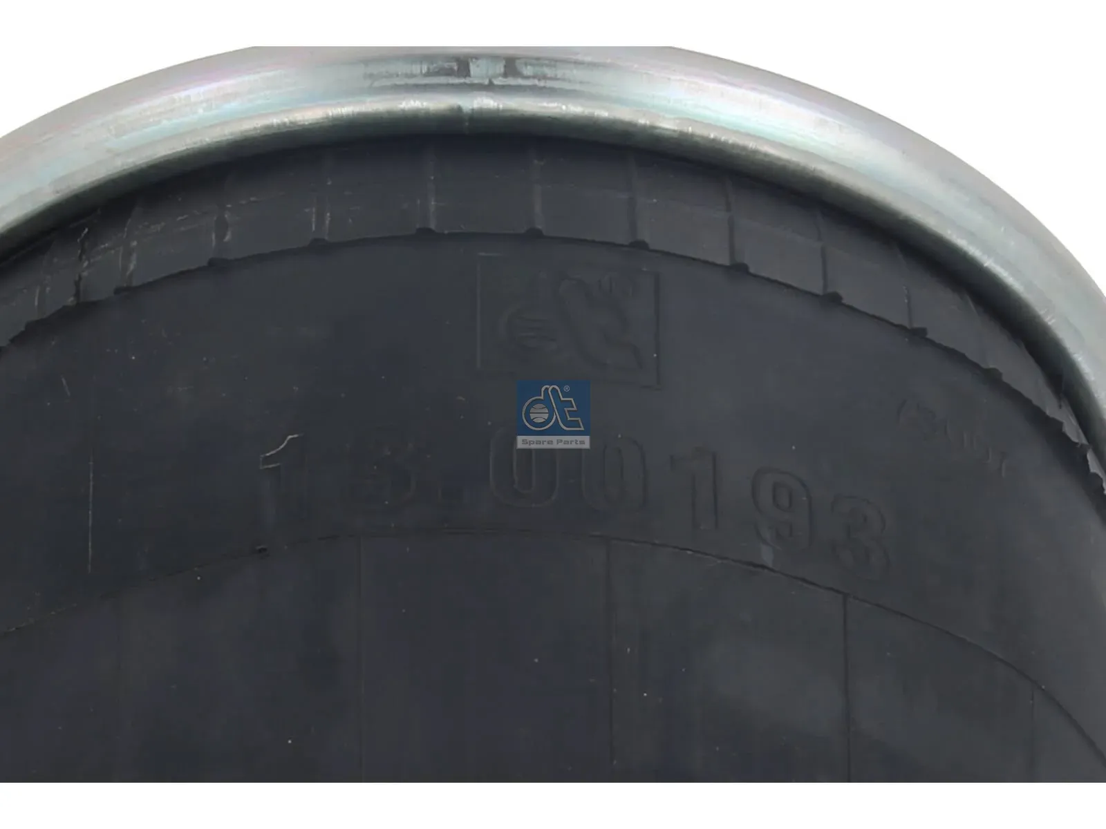 Air spring, with plastic piston
